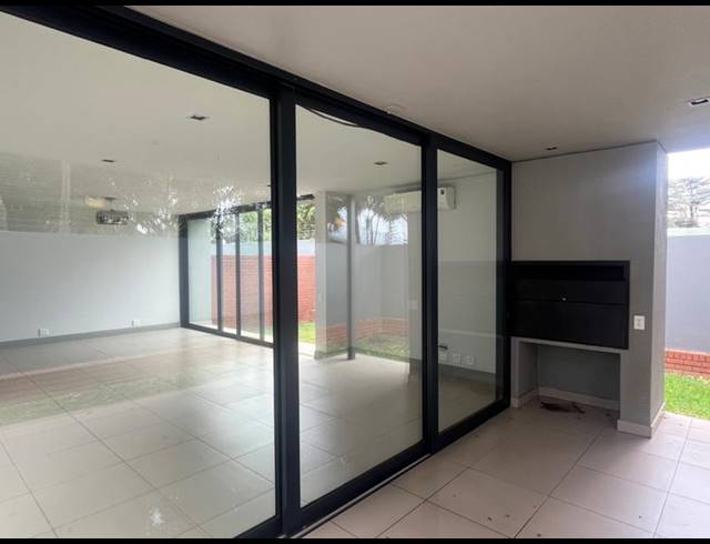 4 BEDROOM TOWNHOUSE FOR SALE IN WATERKLOOF RIDGE
